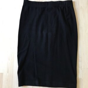 Vince Black skirt